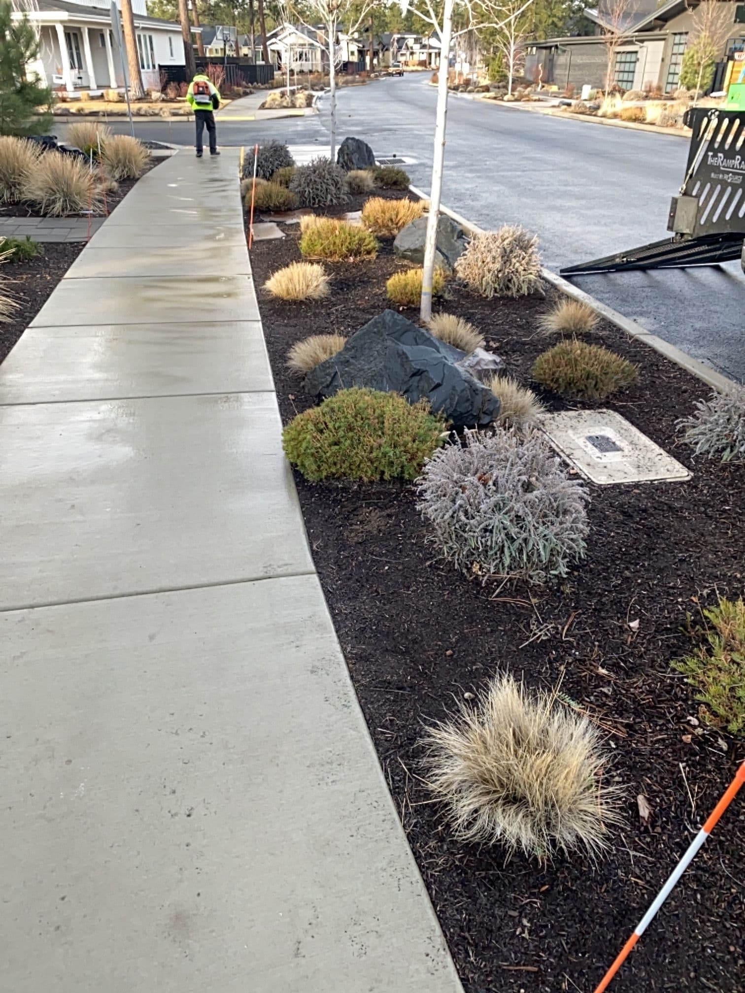 Gallery photos for Creating Neat Landscapes in Way Bend South Oregon: Image #2