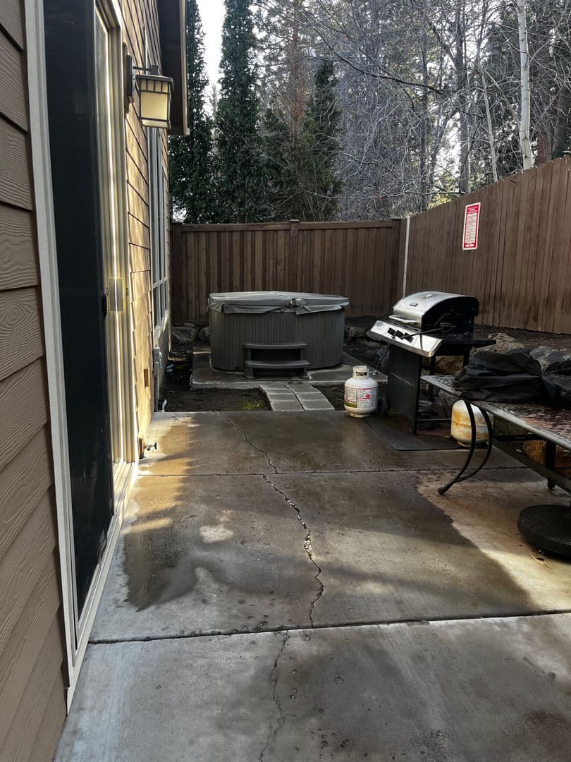 Edge Landscaping - Elegant Makeover and Maintenance image