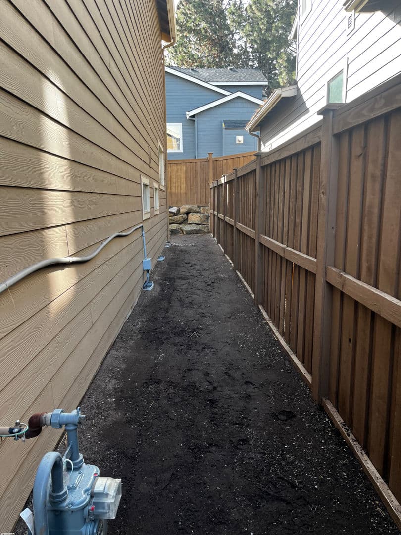 Gallery photos for Edge Landscaping - Elegant Makeover and Maintenance: Image #2