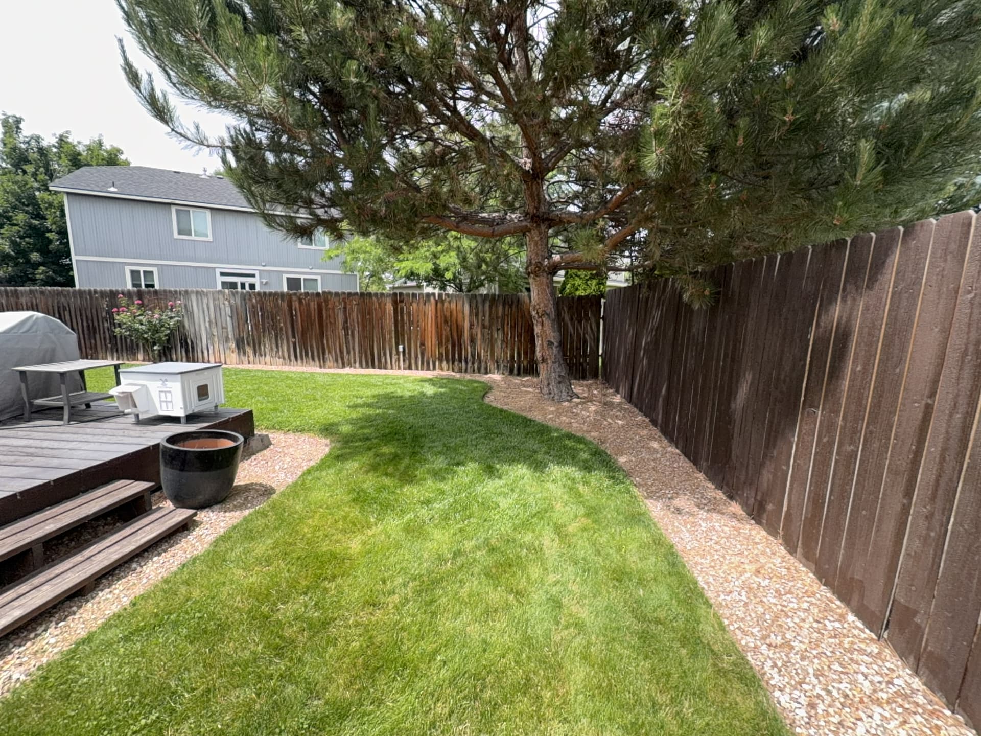 Clean Lawns and Sharp Beds in Redmond Oregon image