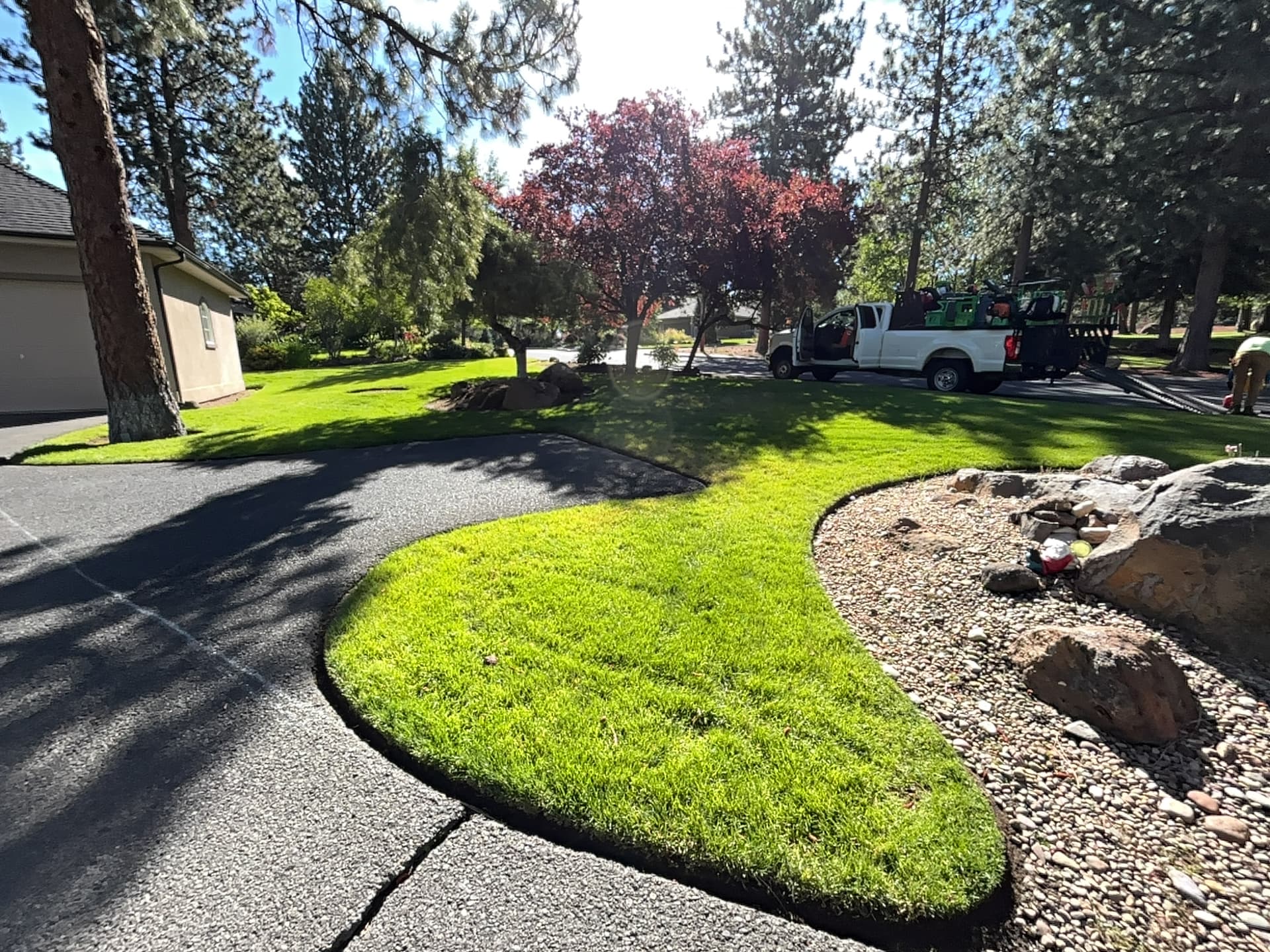 Crisp Edges and Clean Lawns in Bend Oregon image