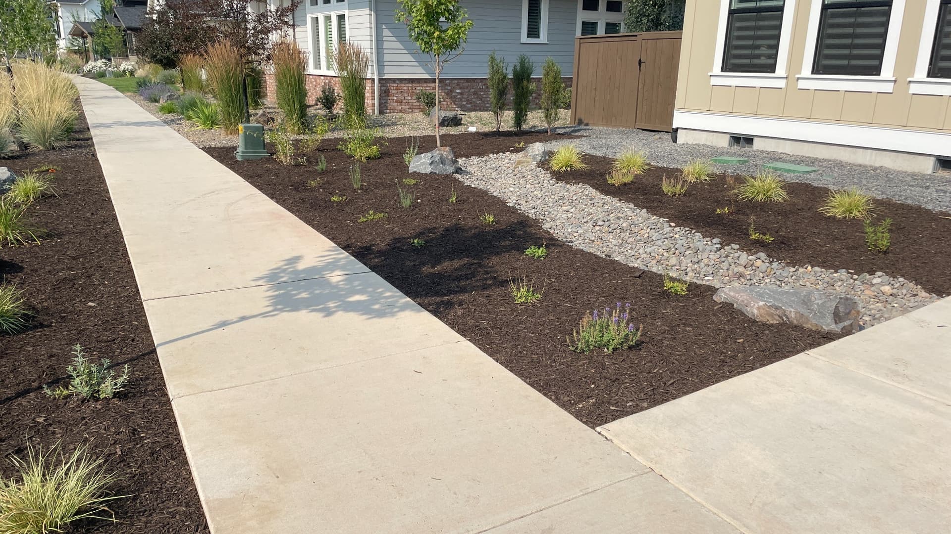 Gallery photos for Fresh Mulch and Healthy Lawns That Make Properties Stand Out: Image #3