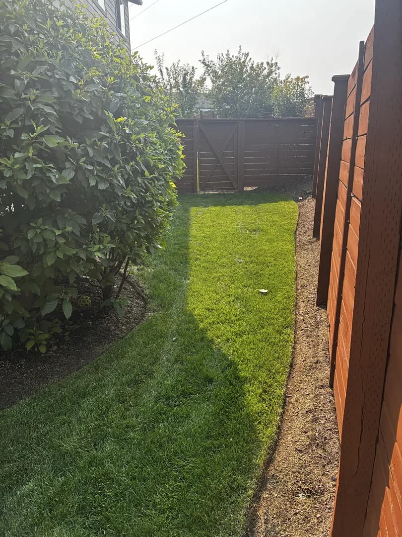 Gallery photos for Weekly Lawn Maintenance Done Right in Bend Oregon: Image #3