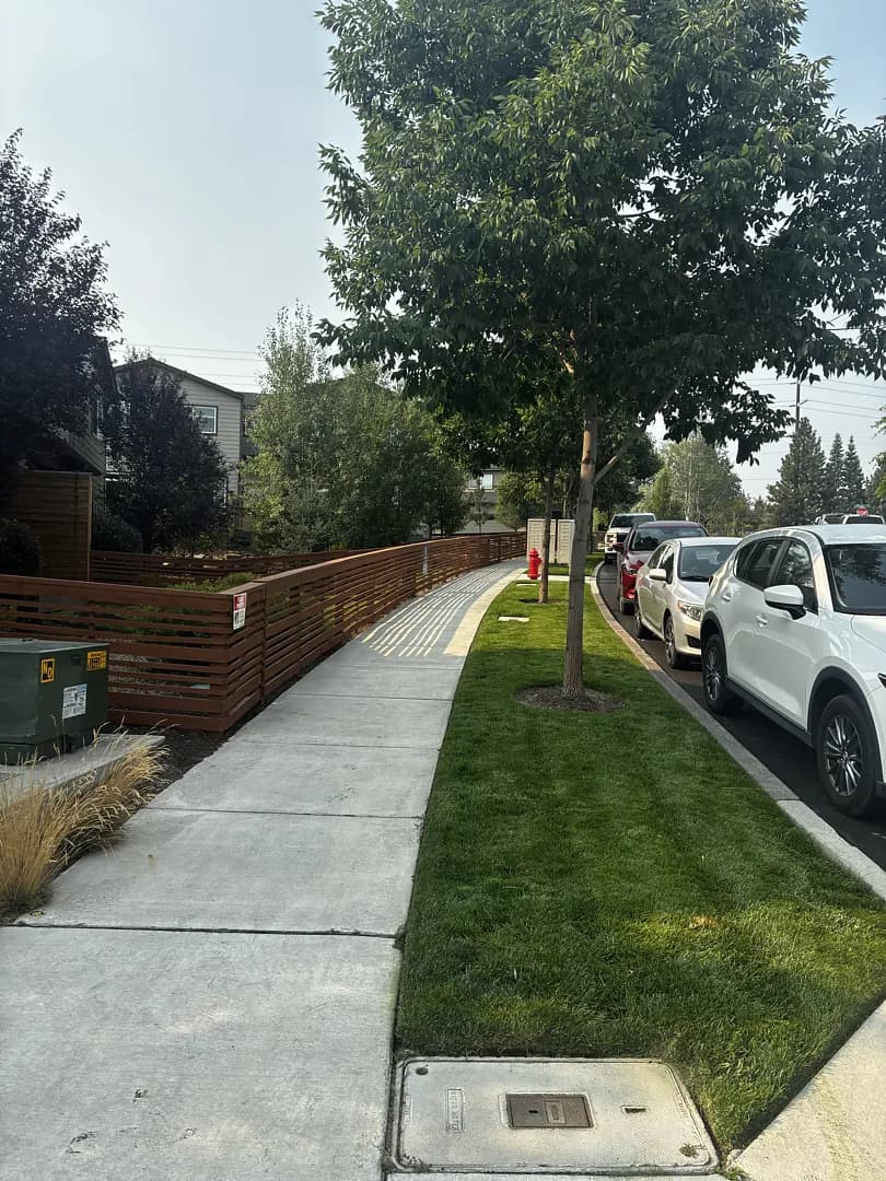 Gallery photos for Weekly Lawn Maintenance Done Right in Bend Oregon: Image #2
