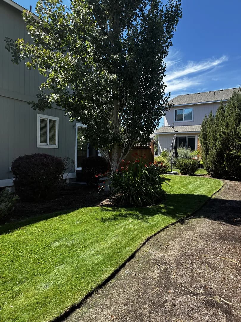 Keeping Bend Oregon Properties Healthy and Sharp All Season image